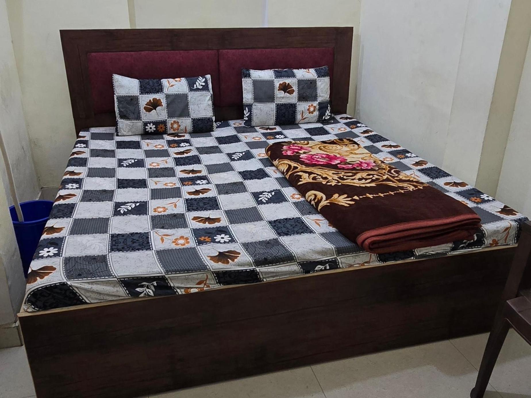 Ramlala Paying Guest House Stay Just 100M From Saryu Ghat, Ayodhya Bagian luar foto